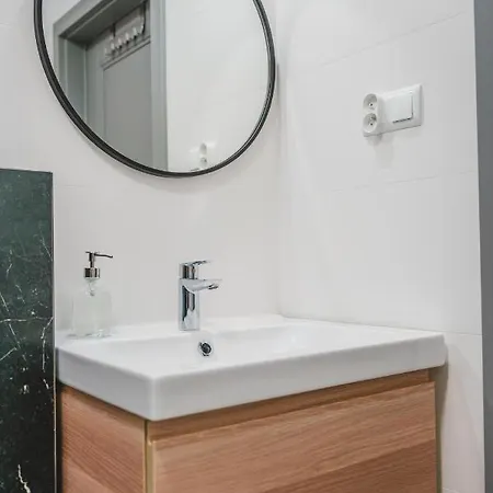 Apartament Przy3maja Legionowo